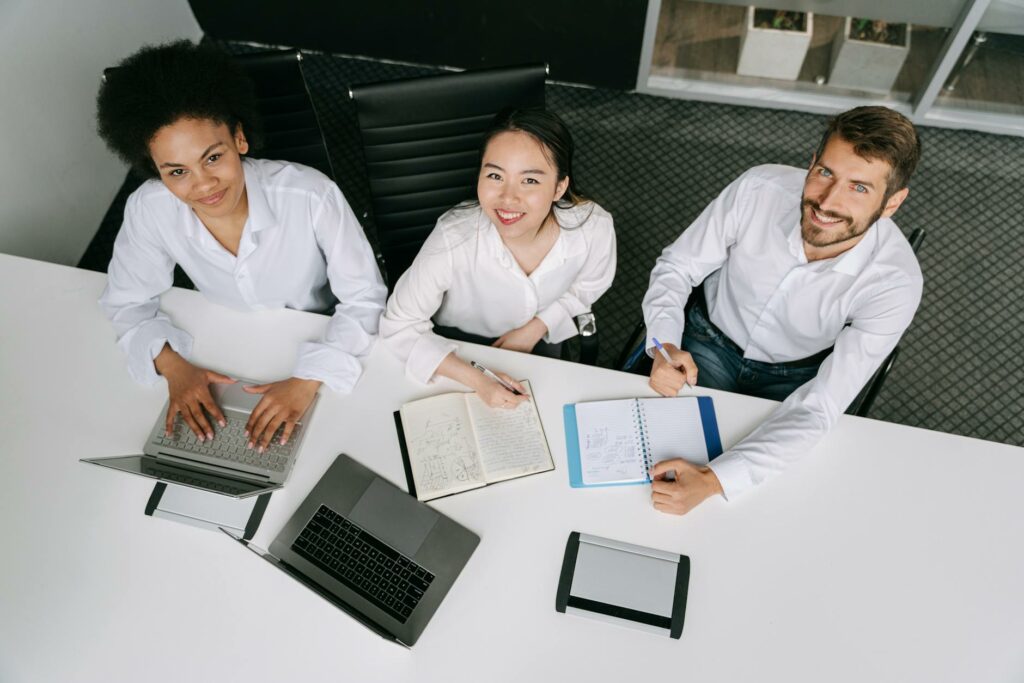 Expert-comptable ou simple comptable : quelles différences et comment choisir ?